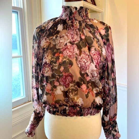 Amanda UPRICHARD Floral semi sheer mock neck cropped top size large - Picture 1 of 11
